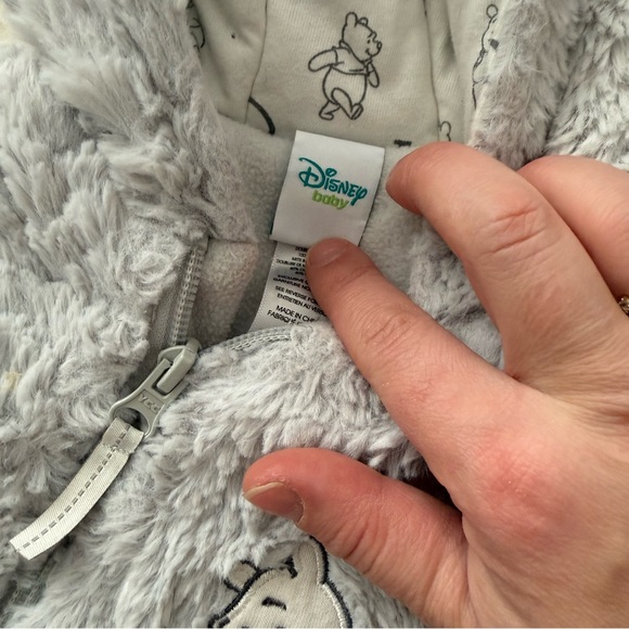 Disney Baby Winnie the Pooh Soft Fleece Faux Fur Grey Bunting Sherpa Romper - Picture 5 of 7